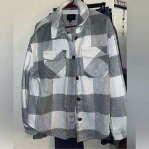 Womens new large Gray and White Plaid Shacket